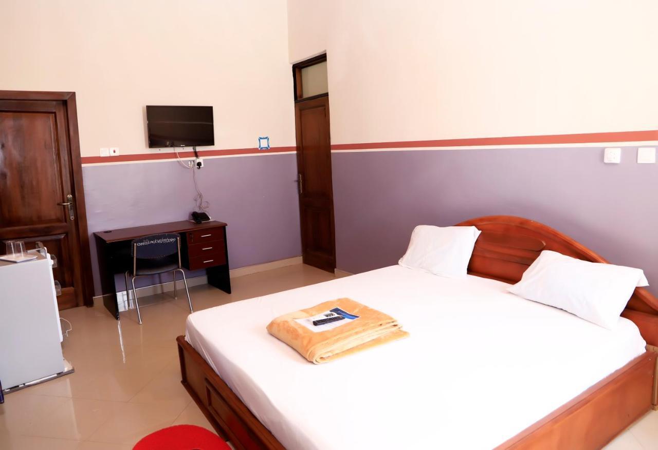 Osaah Bema Lodge Antoa Екстериор снимка